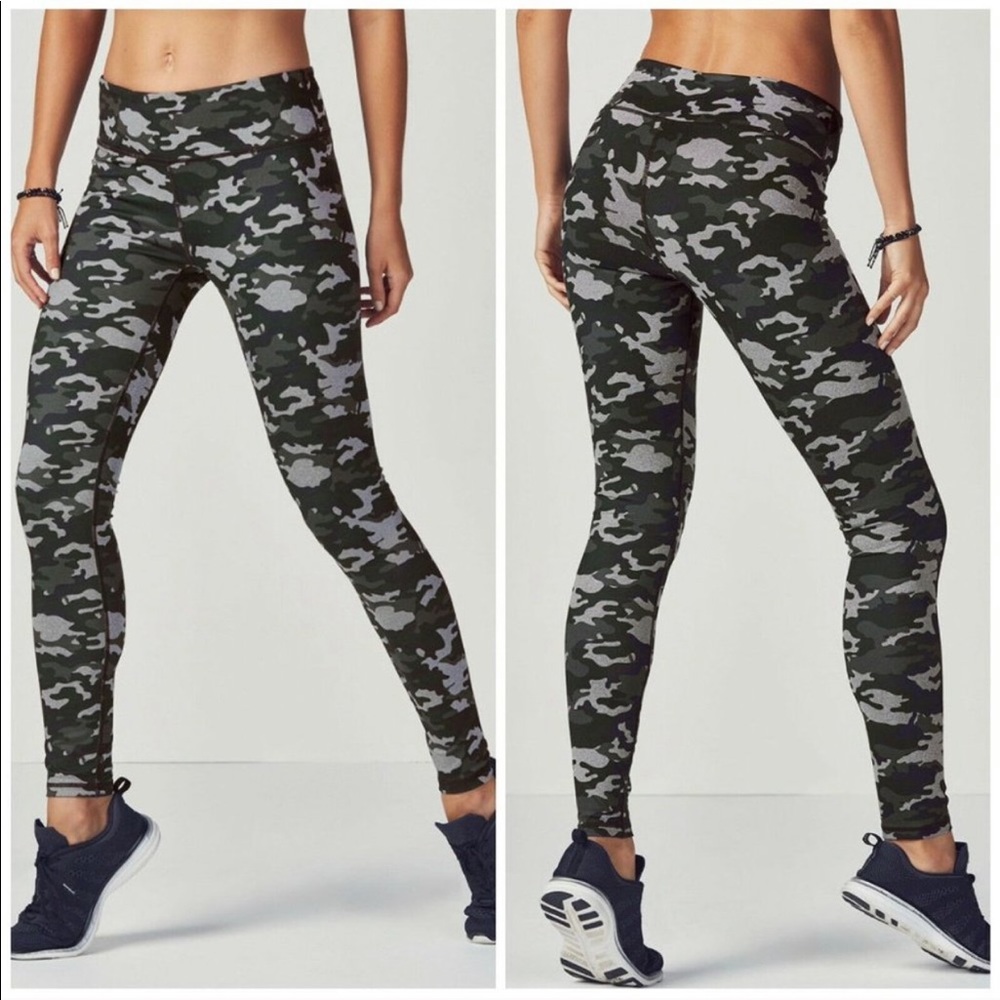Fabletics powerhold moss camo print leggin…